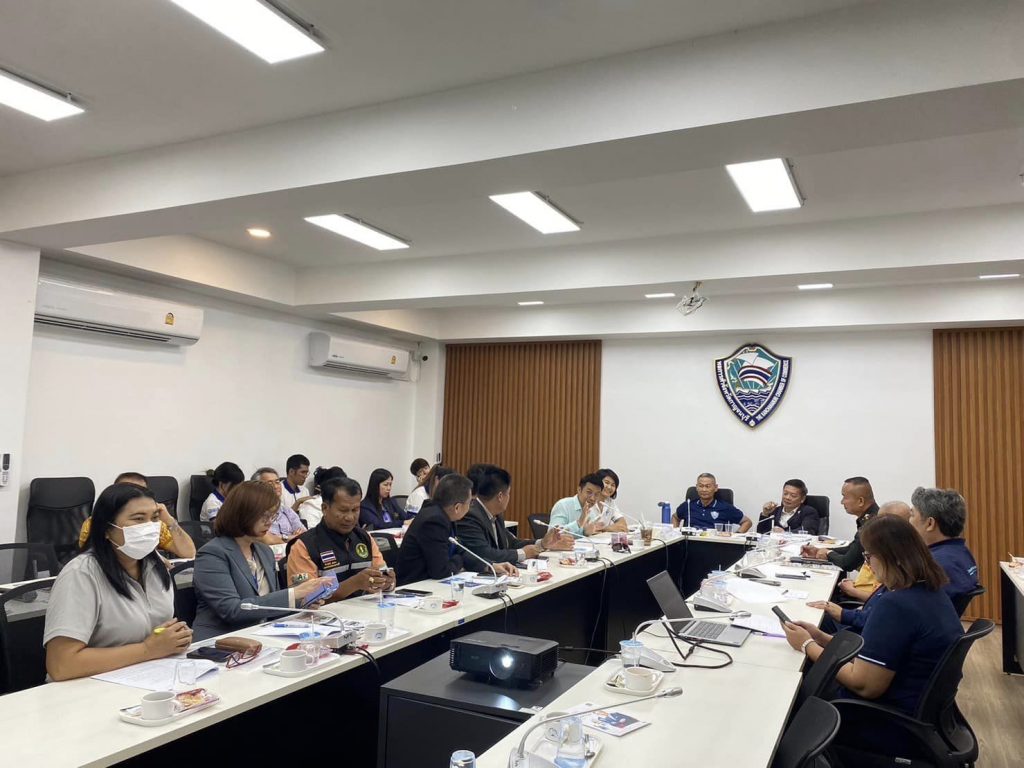 วันที่ 18 ตุลาคม 2566 หอการค้าจังหวัดกาญจนบุรี จัดการประชุมคณะกรรมการหอการค้าจังหวัดกาญจนบุรี ประจำเดือนตุลาคม 2566 ณ ห้องประชุมสำนักงานหอการค้า