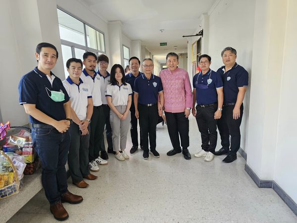 11 มกราคม 2567 คุณวิเชียร เจนตระกูลโรจน์ ประธานหอการค้าจังหวัดกาญจนบุรี คุณสหพันธ์ รุ่งโรจนพณิชย์ เลขาธิการหอการค้าจังหวัดกาญจนบุรี คุณทวีศักดิ์ ฉันท์แต่ง ประธาน YEC หอการค้าจังหวัดกาญจนบุรี และคณะกรรมการหอการค้าฯ และคณะกรรมการ YEC กาญจนบุรี เข้าร่วมอวยพรสวัสดีปีใหม่ 2567 ว่าที่ ร.ต.ศุภมงคล บูชาถ่ายเทศ รองผู้ว่าราชการจังหวัดกาญจนบุรี ท่านรองรณภพ เวียงสิมมา รองผู้ว่าราชการจังหวัดกาญจนบุรี ท่านรองอธิสรรค์ อินทร์ตรา รองผู้ว่าราชการจังหวัดกาญจนบุรี ท่านฑรัท เหลืองสอาด ปลัดจังหวัดกาญจนบุรี ท่านยุพา นาคา พาณิชย์จังหวัดกาญจนบุรี ณ ศาลากลางจังหวัดกาญจนบุรี และ สนง.พาณิชย์จังหวัดกาญจนบุรี